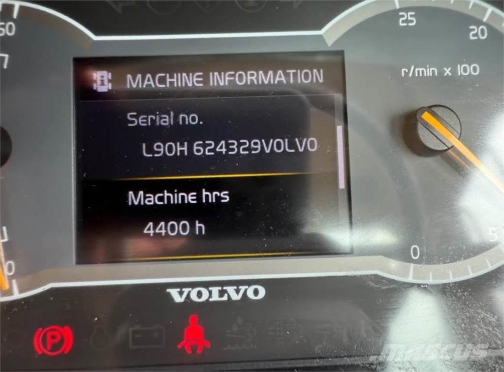 Volvo L90H Kolesni nakladalci