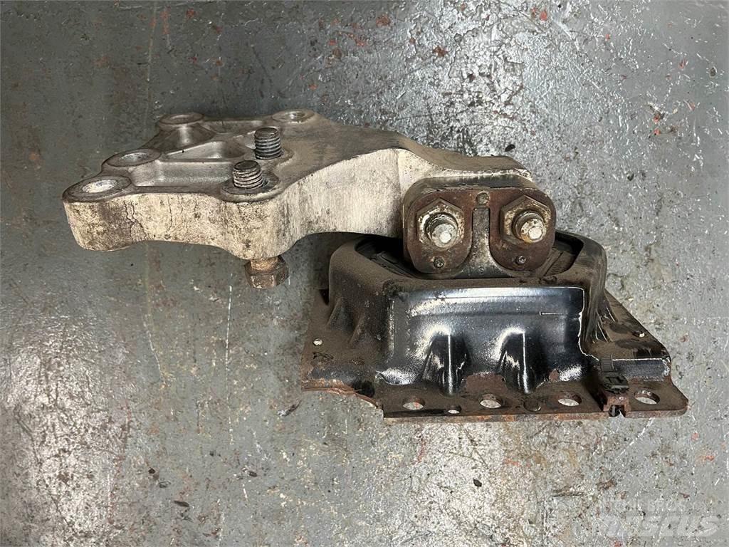 Volvo Mack Motorji