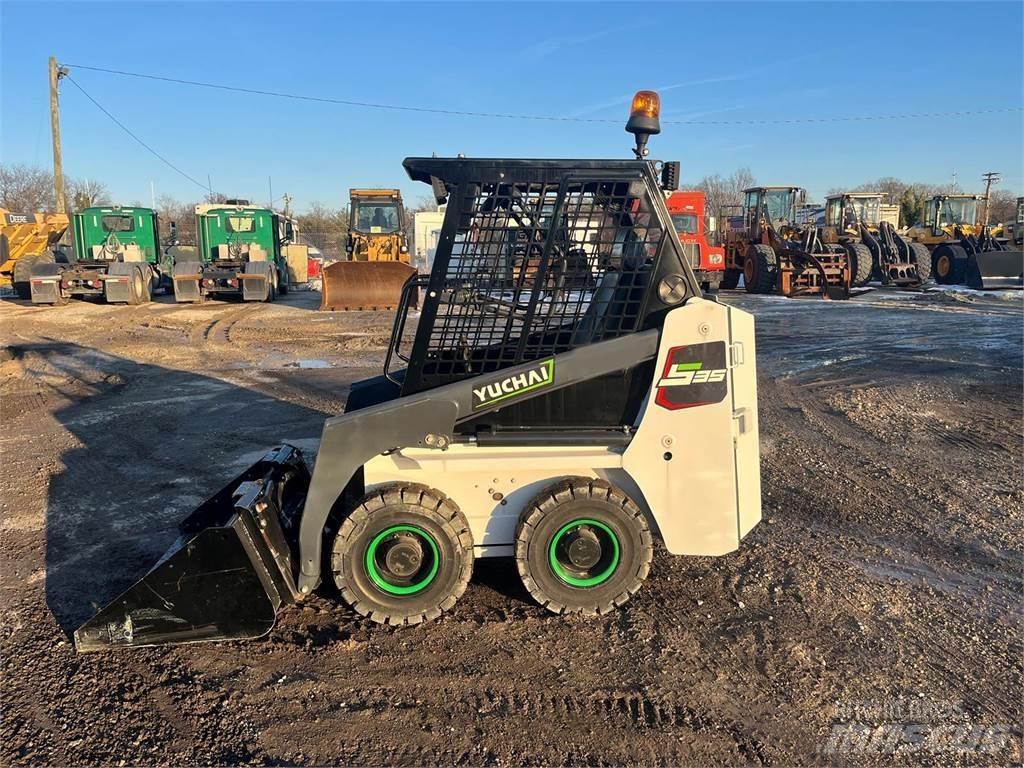 Yuchai S35 Skid steer mini nakladalci