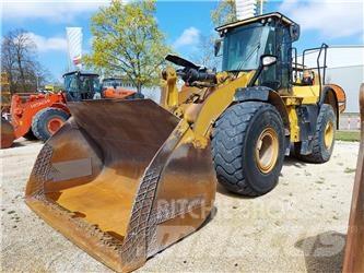 CAT 966M Kolesni nakladalci