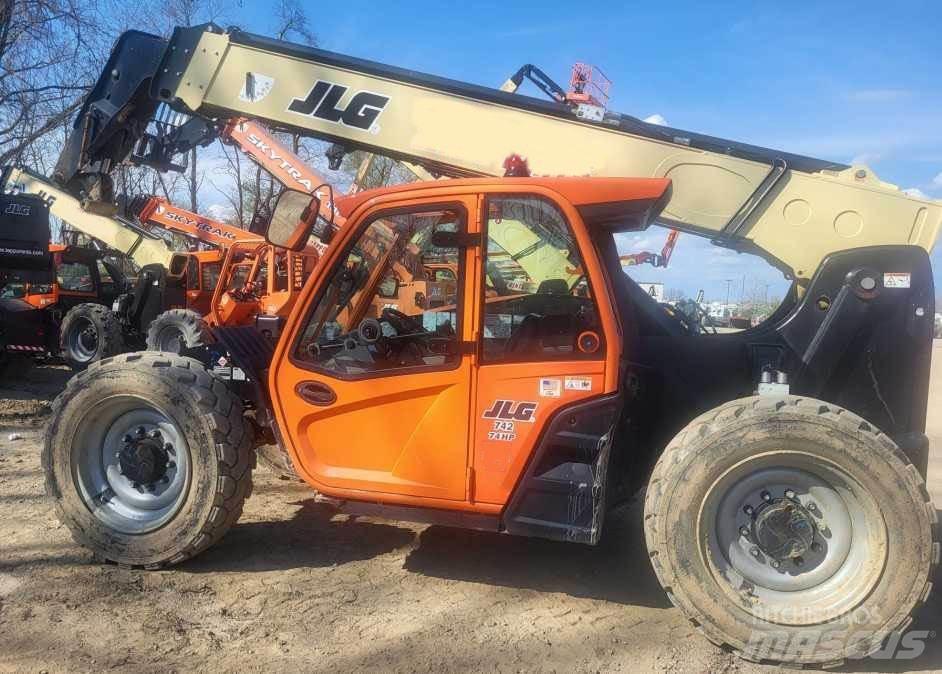 JLG 742 Teleskopski viličarji