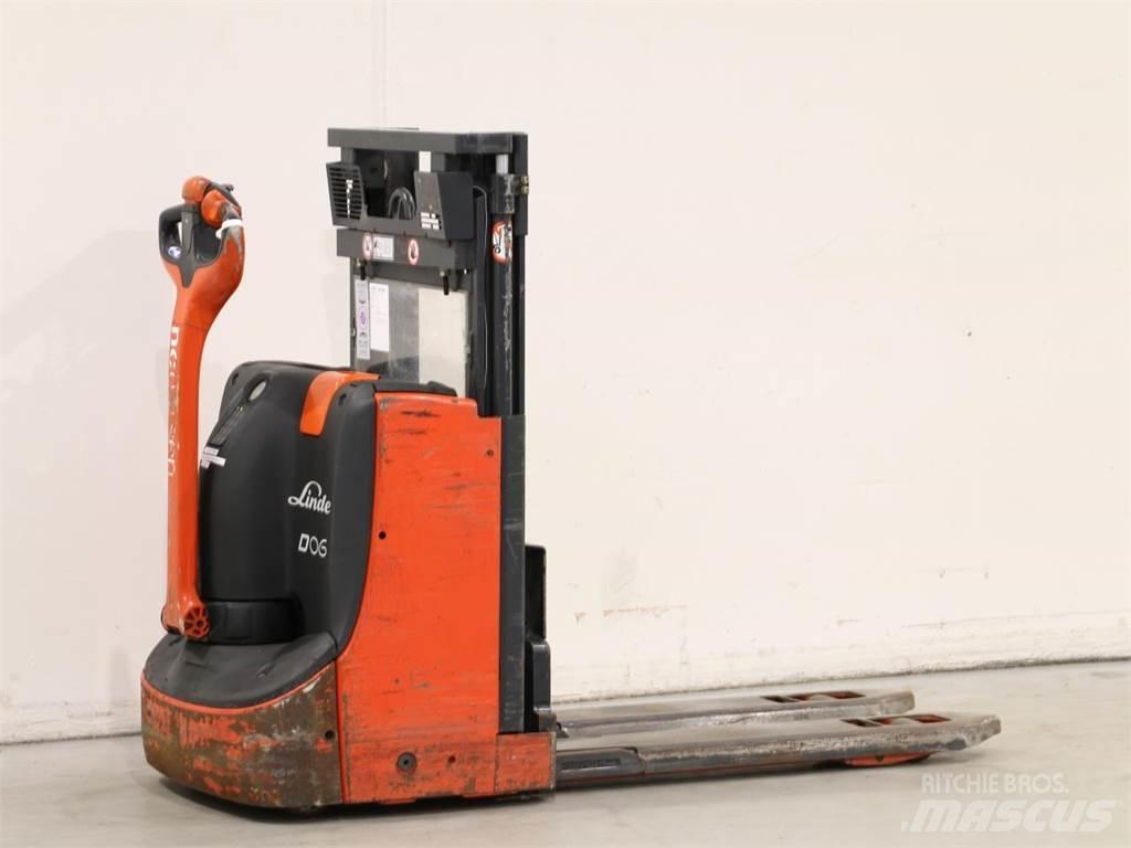 Linde D06/1160 Ročni električni viličar