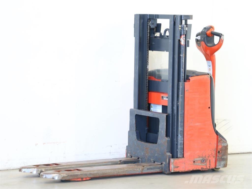 Linde D06/1160 Ročni električni viličar