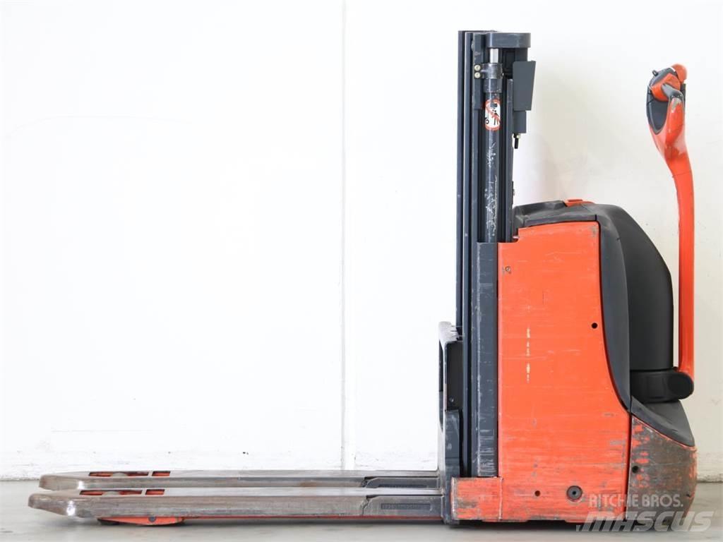 Linde D06/1160 Ročni električni viličar