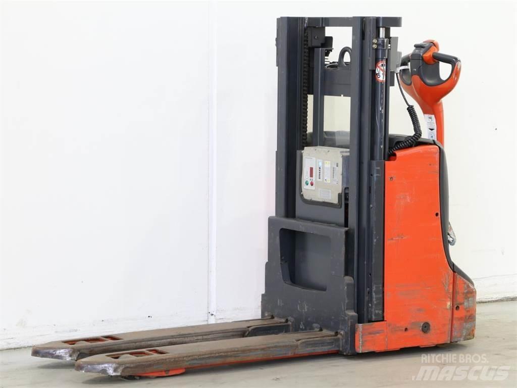 Linde D06/1160-00 Ročni električni viličar