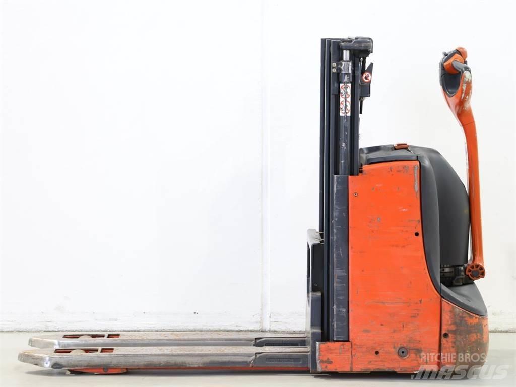 Linde D06/1160-00 Ročni električni viličar