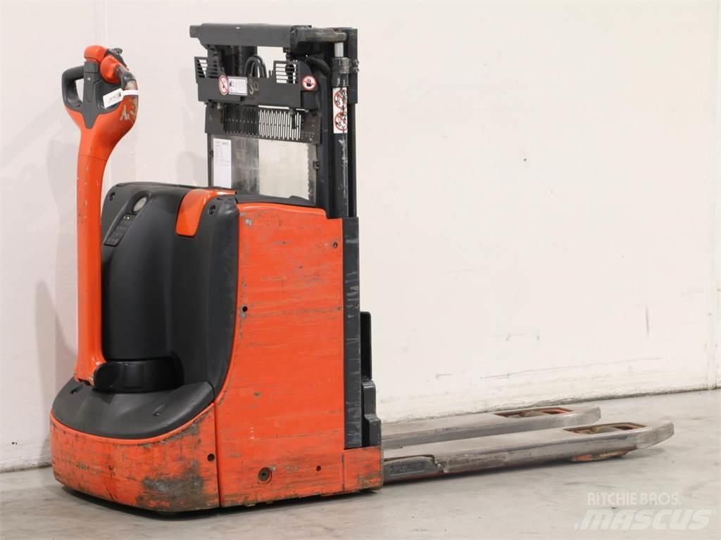 Linde D08/1160 Ročni električni viličar