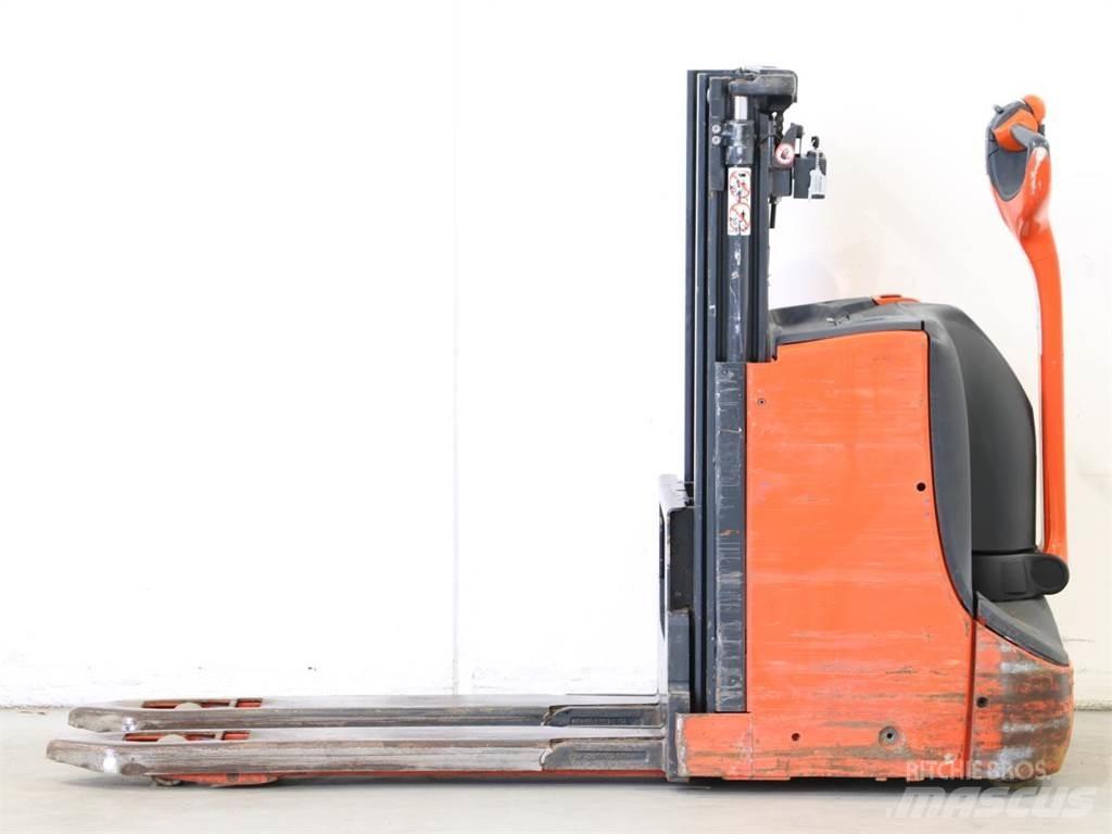 Linde D08/1160-00 Ročni električni viličar