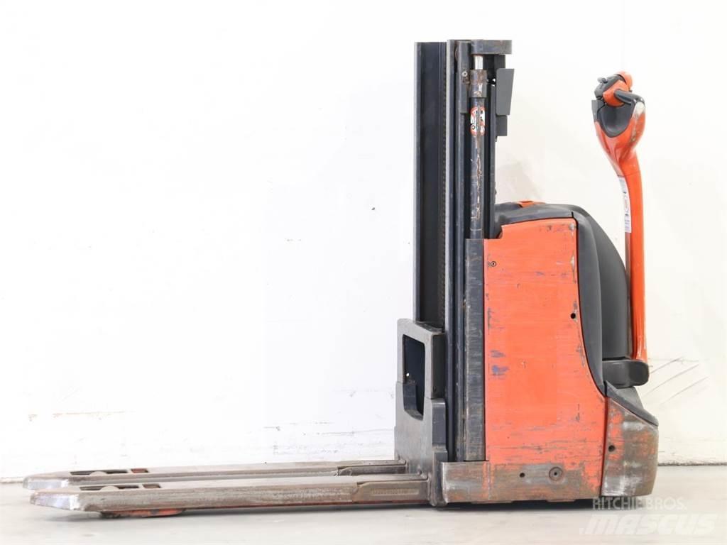 Linde D08/1160-00 Ročni električni viličar