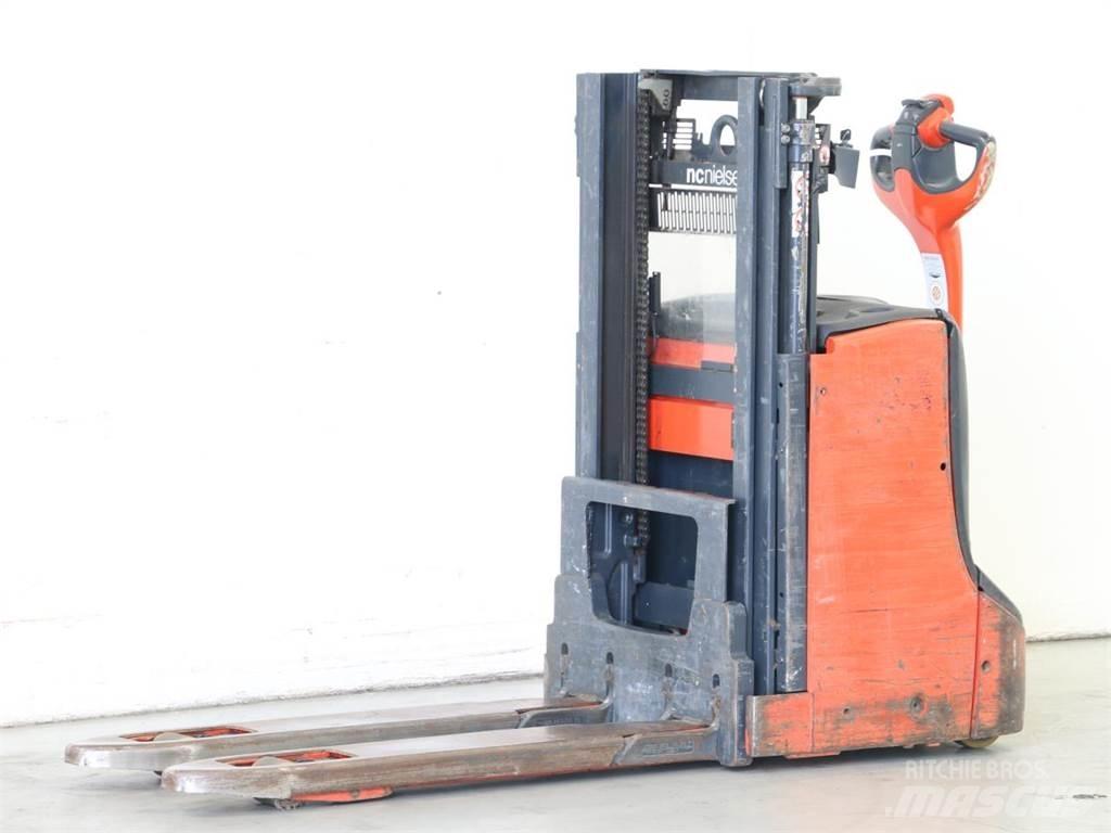 Linde D08/1160-00 Ročni električni viličar