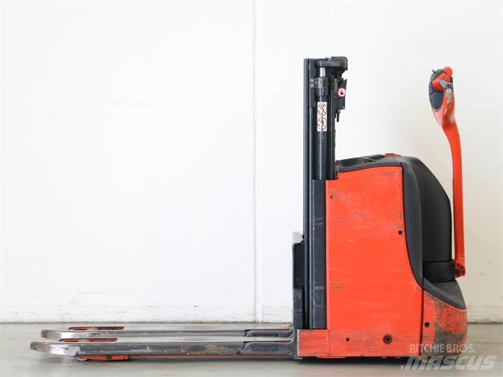 Linde D08/1160-01 Ročni električni viličar