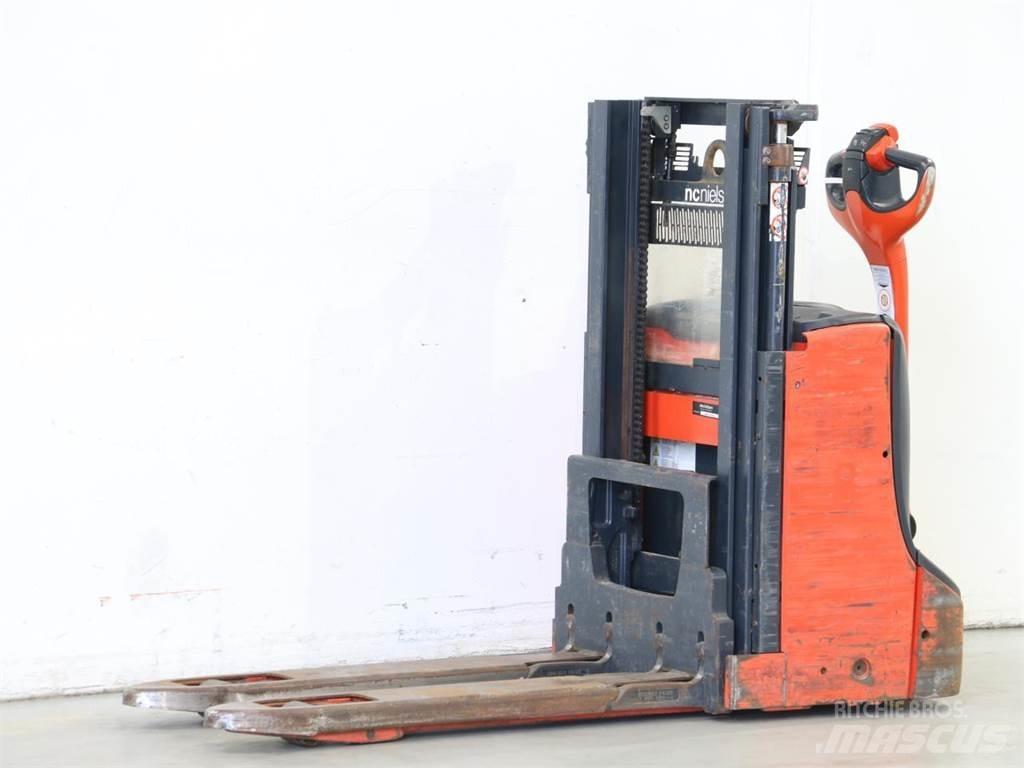 Linde D08/1160-01 Ročni električni viličar