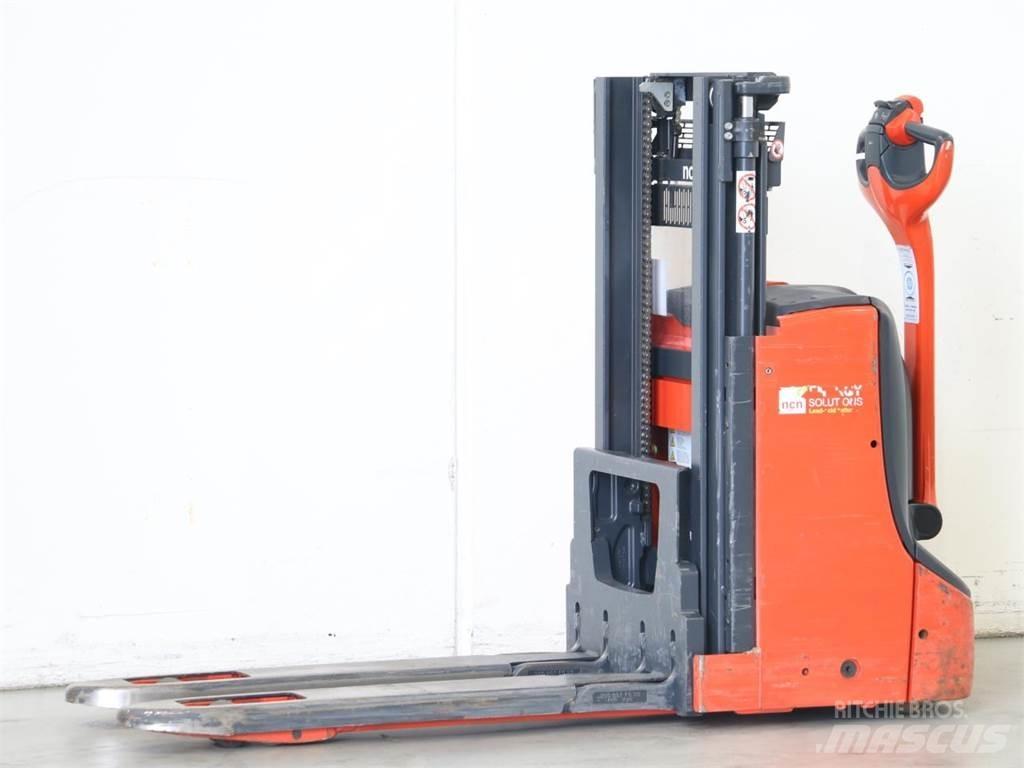 Linde D08/1160-01 Ročni električni viličar