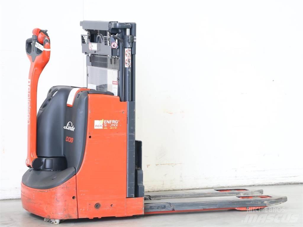 Linde D08/1160-01 Ročni električni viličar