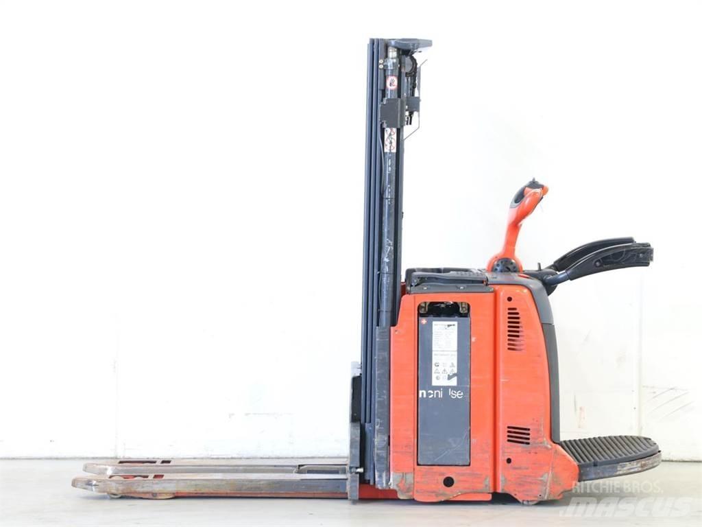 Linde D12AP/133 Ročni električni viličar