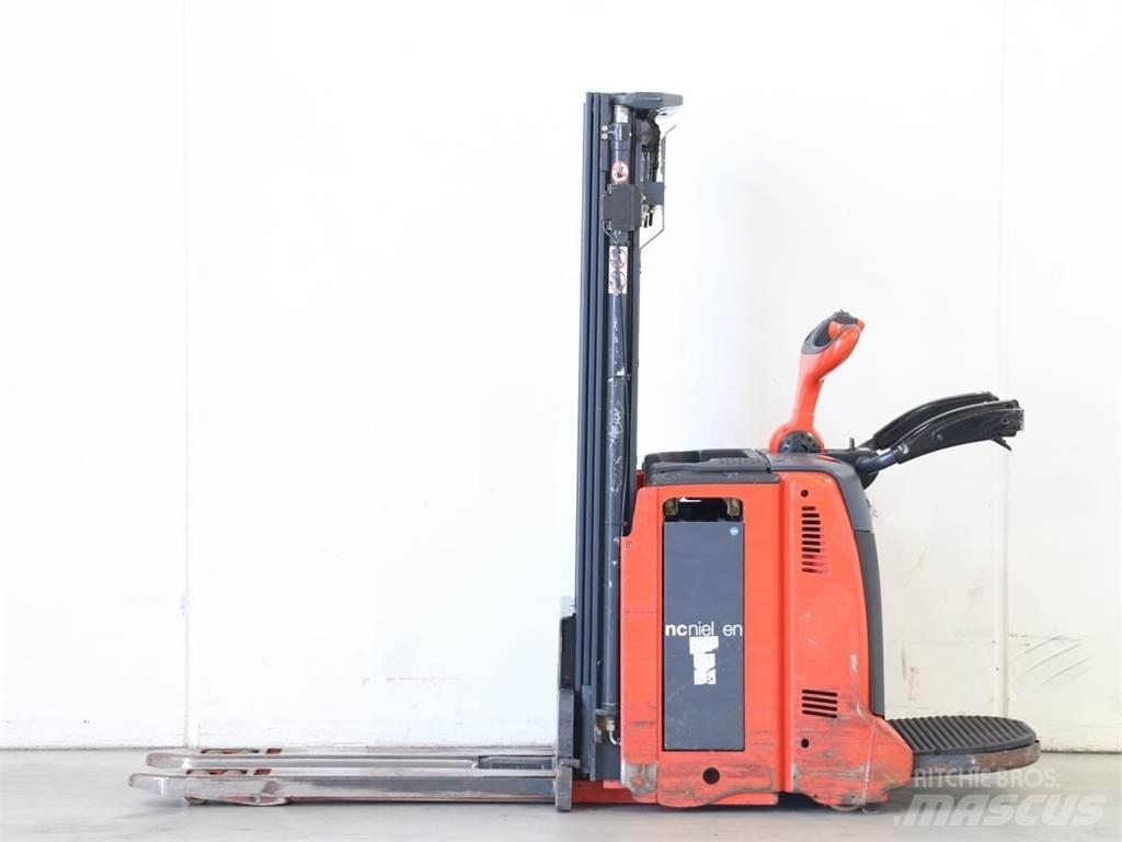 Linde D12AP/133 Ročni električni viličar
