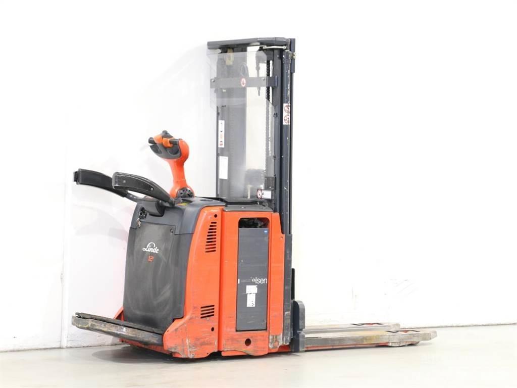Linde D12AP/133 Ročni električni viličar