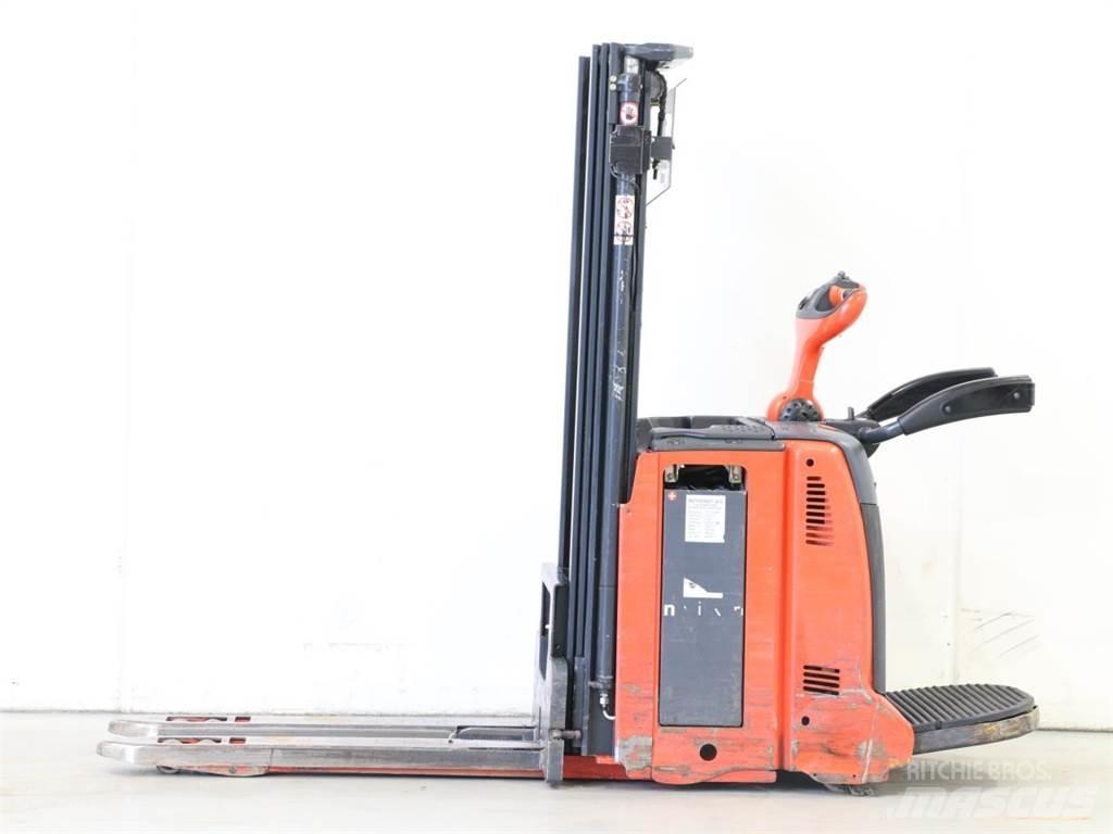 Linde D12AP/133 Ročni električni viličar