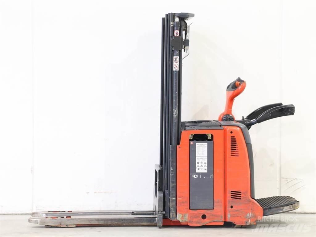 Linde D12AP/133 Ročni električni viličar