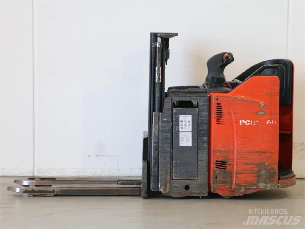 Linde D12HPSP/133 Ročni električni viličar