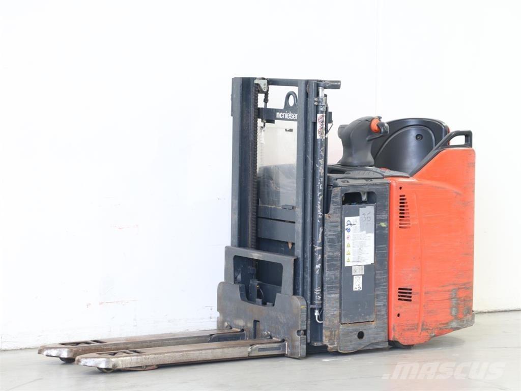 Linde D12SP/133 Ročni električni viličar