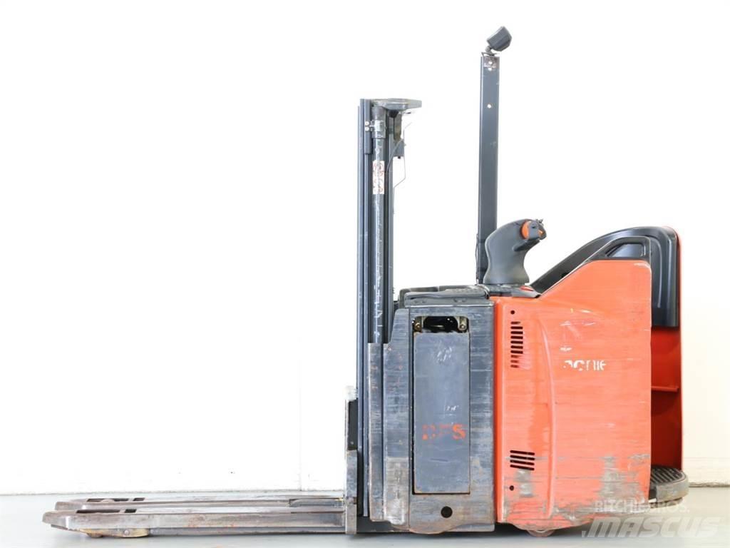 Linde D12SP/133 Ročni električni viličar