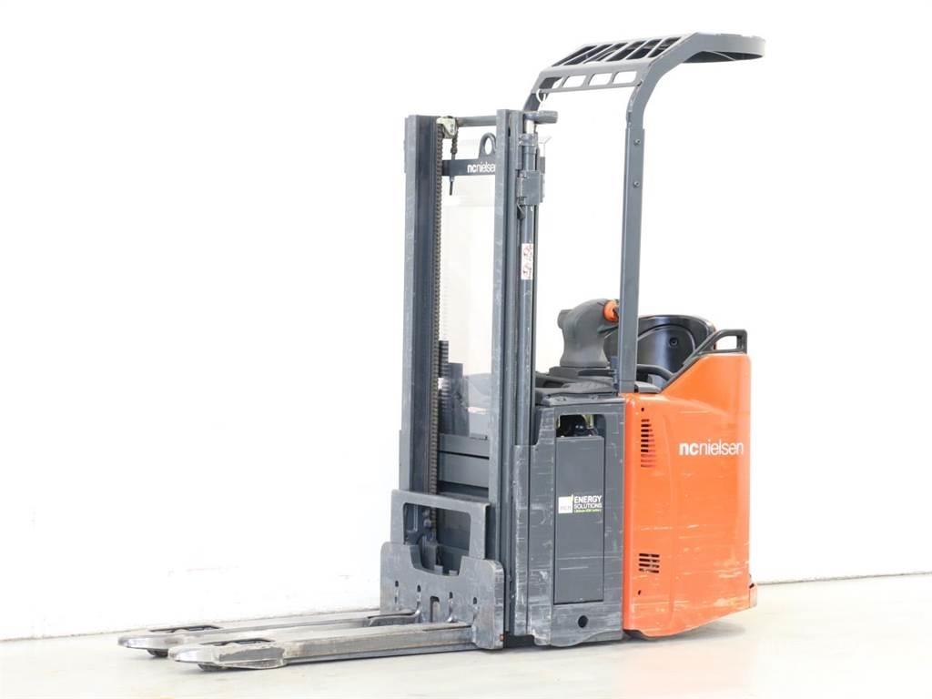 Linde D12SP/133 Ročni električni viličar