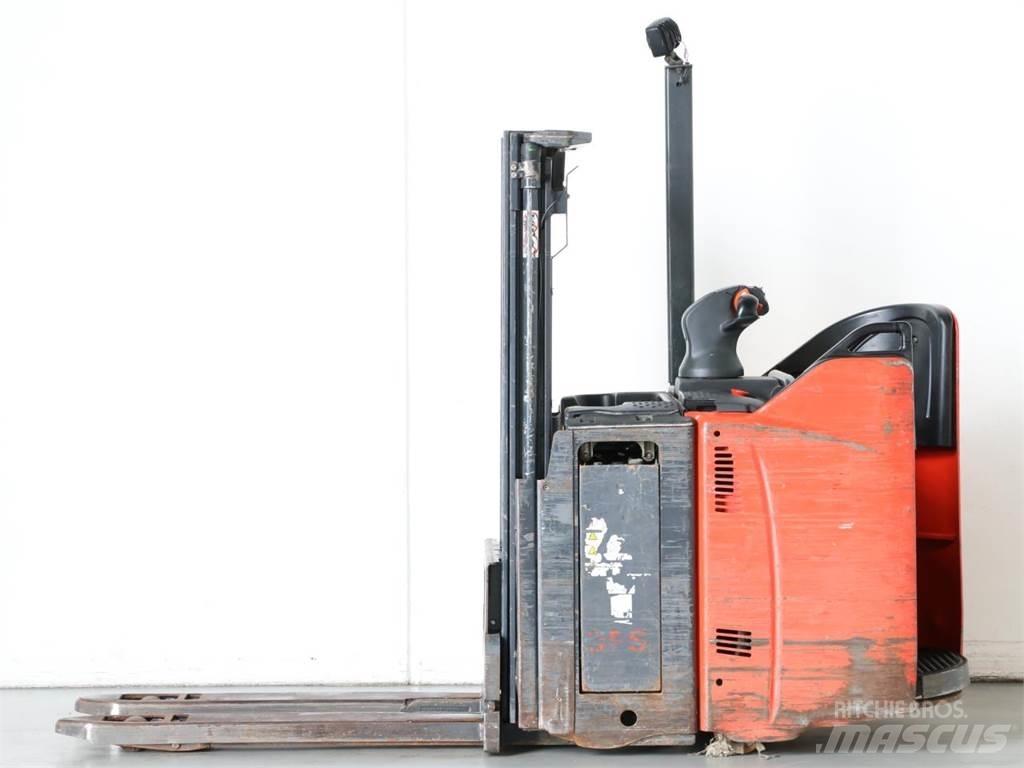 Linde D12SP/133-00 Ročni električni viličar