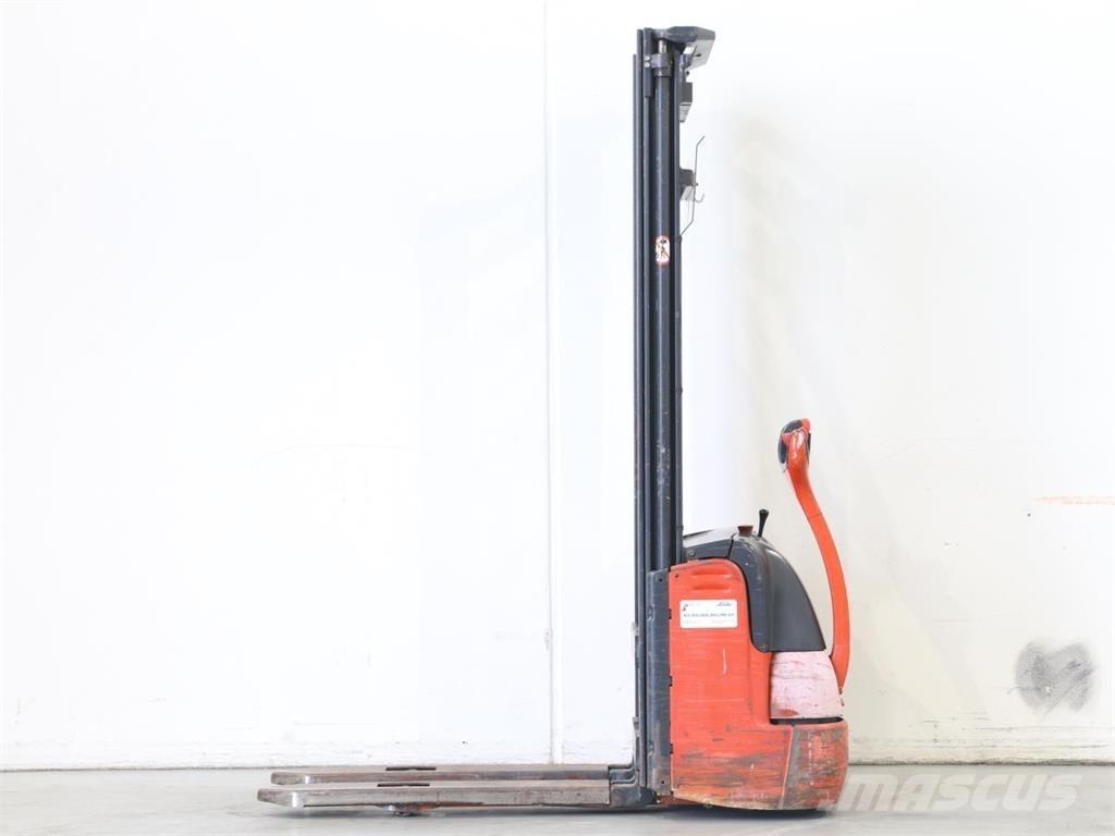 Linde L10/379 Ročni električni viličar
