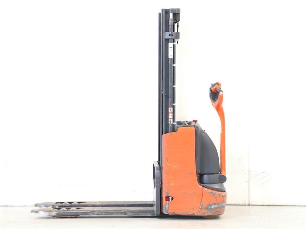 Linde L12/1172 Ročni električni viličar