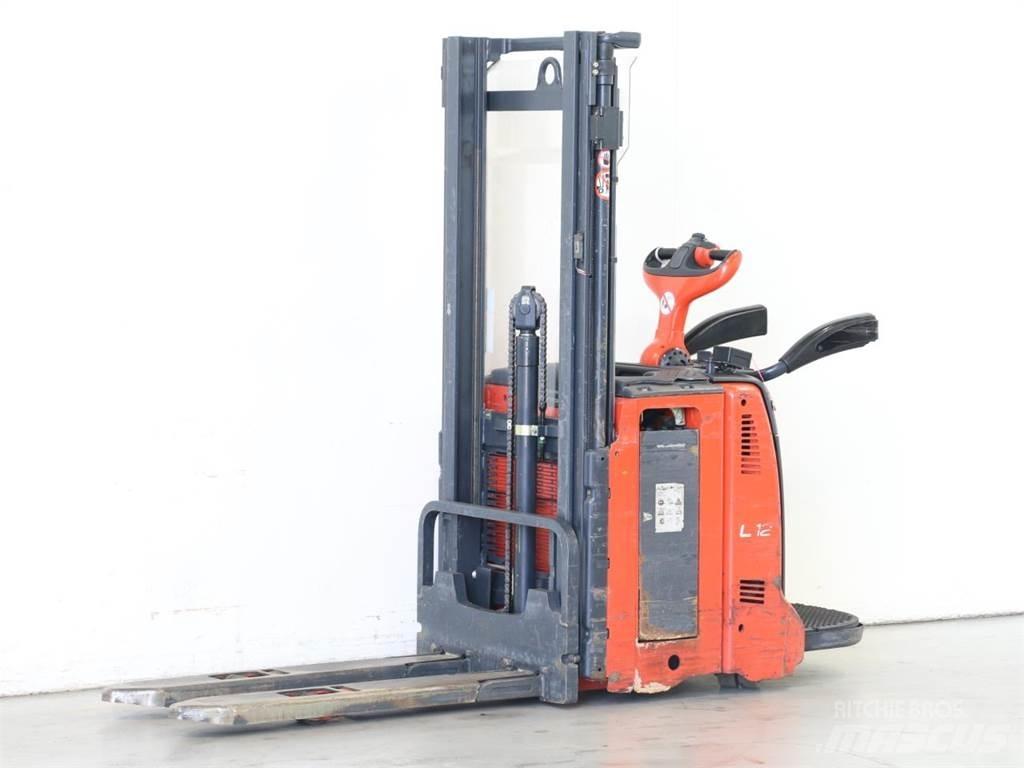 Linde L12AP/133 Ročni električni viličar