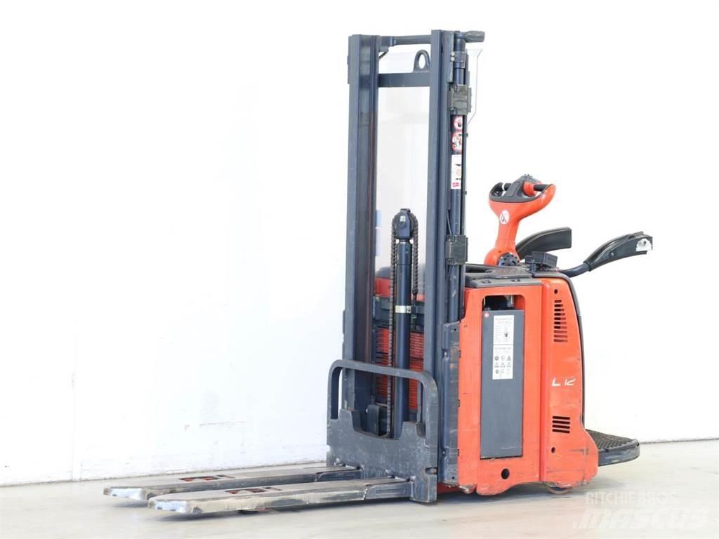 Linde L12AP/133 Ročni električni viličar