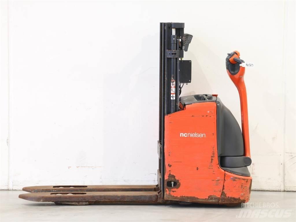 Linde L12I/1172 Ročni električni viličar