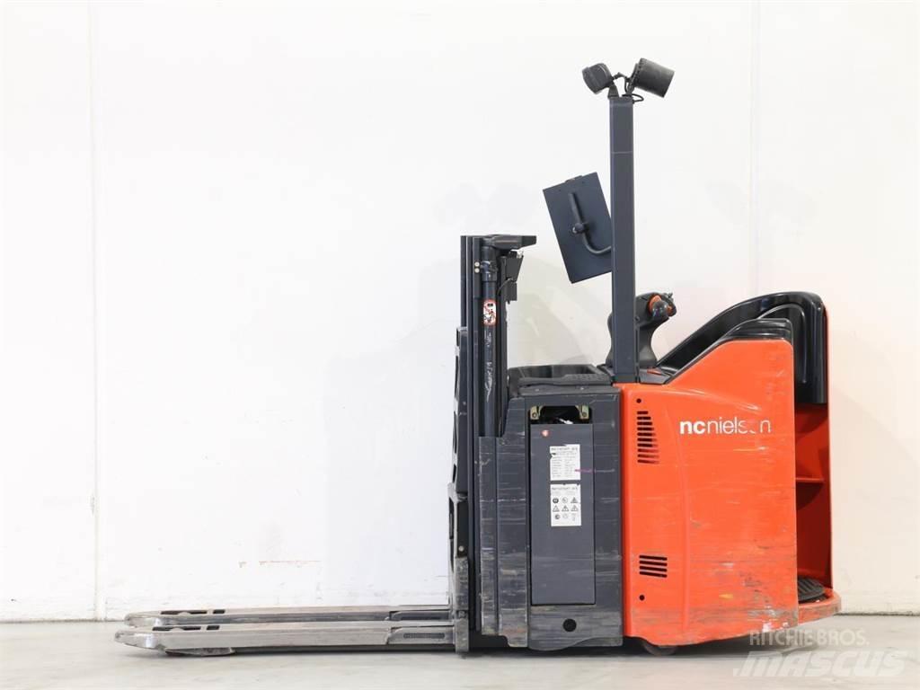 Linde L12LSP/133 Ročni električni viličar
