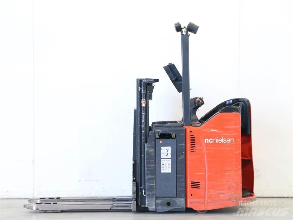 Linde L12LSP/133 Ročni električni viličar
