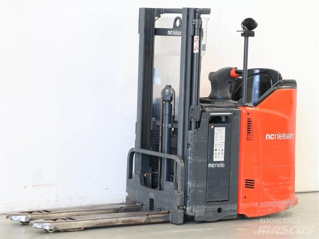Linde L12LSP/133 Ročni električni viličar