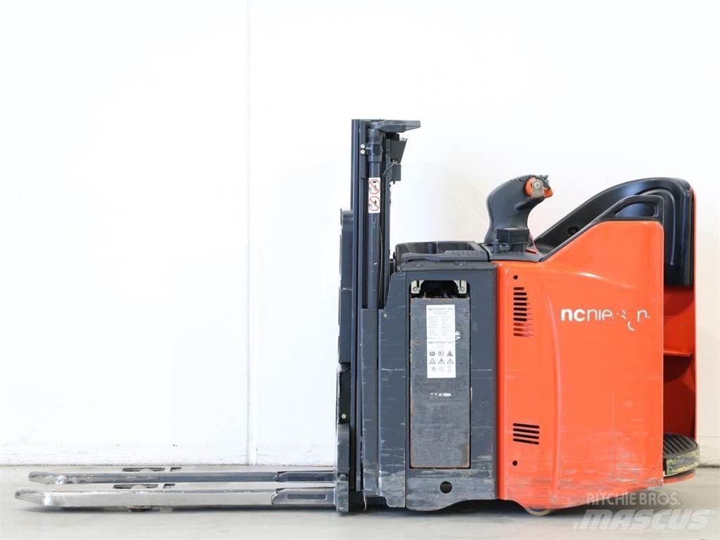 Linde L12SP/133-00 Ročni električni viličar