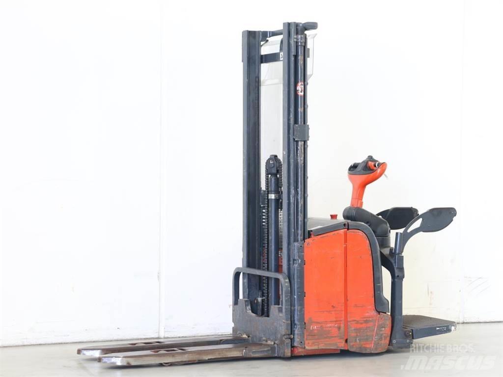 Linde L14API/372 Ročni električni viličar
