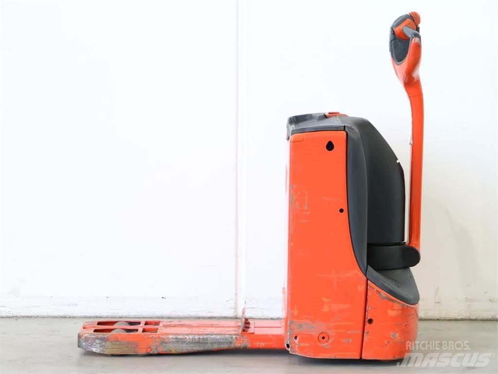 Linde T16/1152 Ročni električni viličar
