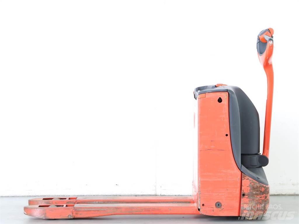 Linde T16/1152 Ročni električni viličar