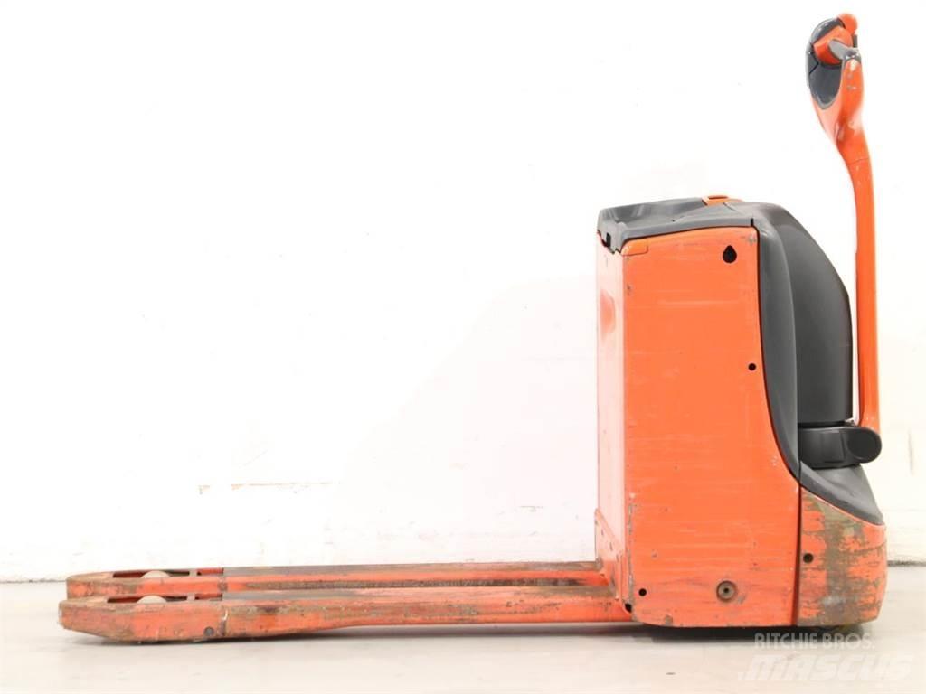 Linde T16/1152 Ročni električni viličar