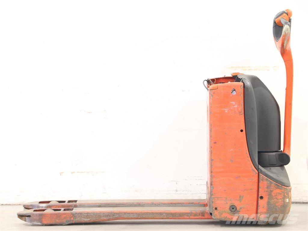 Linde T16/1152 Ročni električni viličar