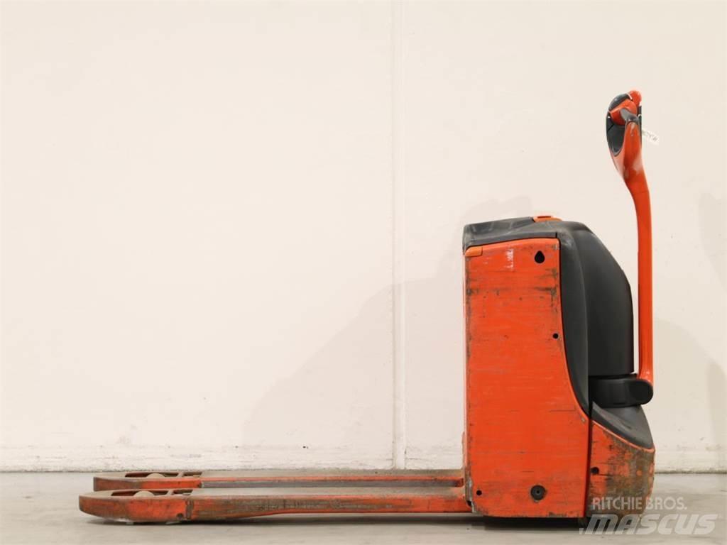 Linde T16/1152-00 Ročni električni viličar