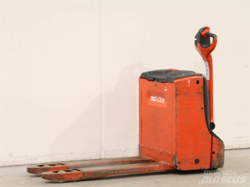 Linde T16/1152-00 Ročni električni viličar
