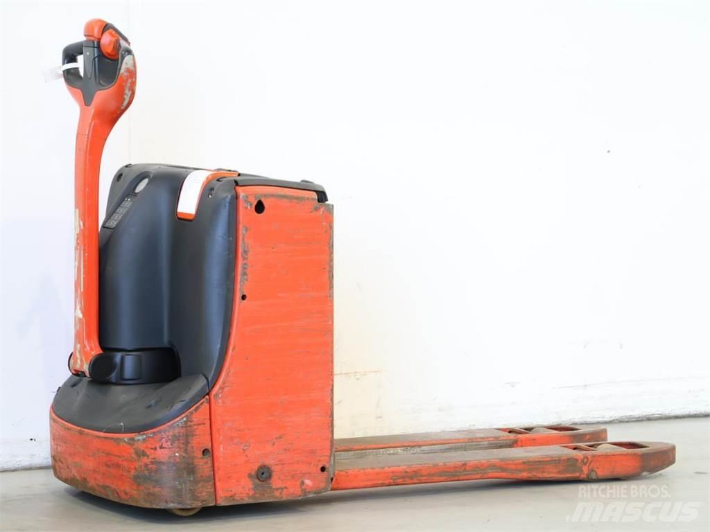 Linde T16/1152-00 Ročni električni viličar