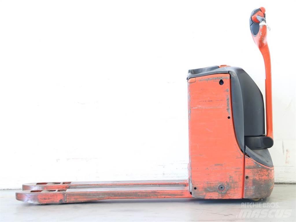 Linde T16/1152-00 Ročni električni viličar