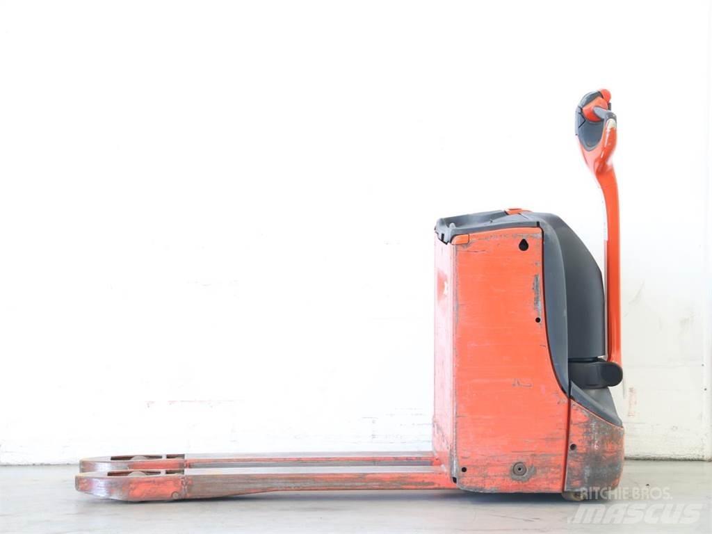 Linde T16/1152-00 Ročni električni viličar