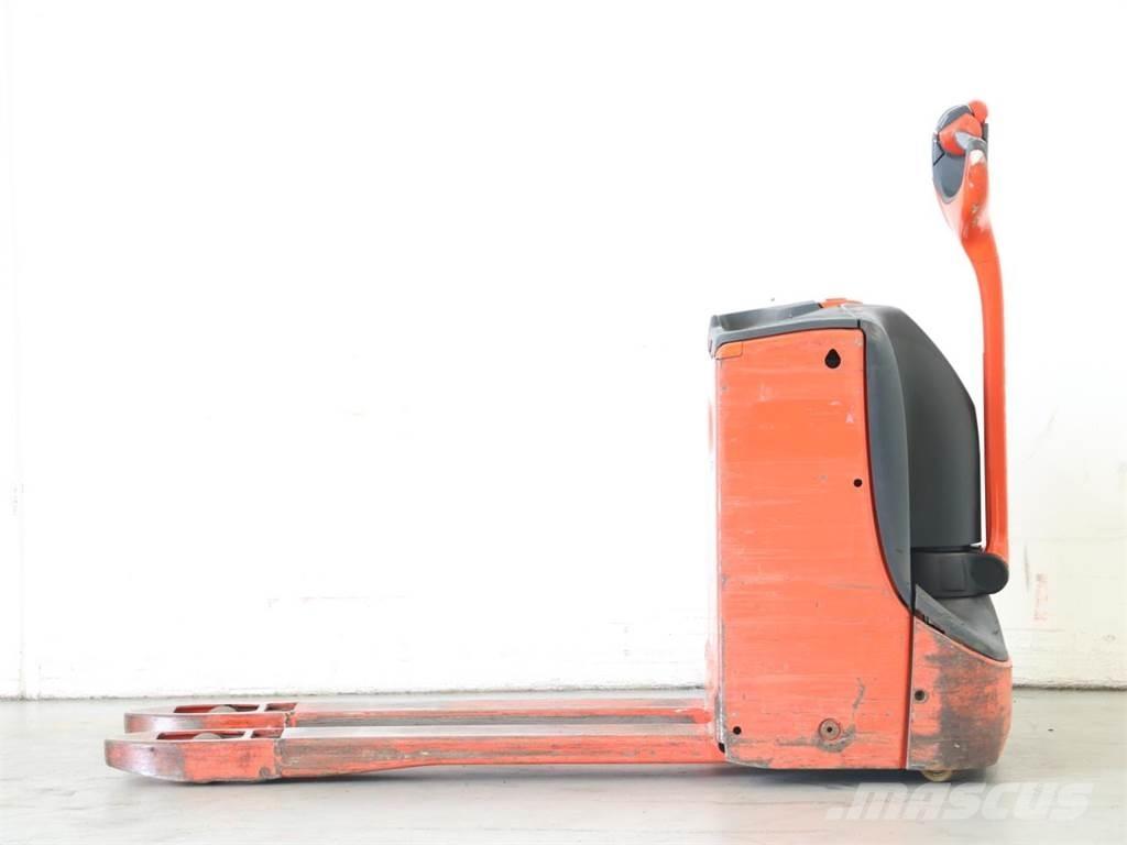Linde T16/1152-00 Ročni električni viličar