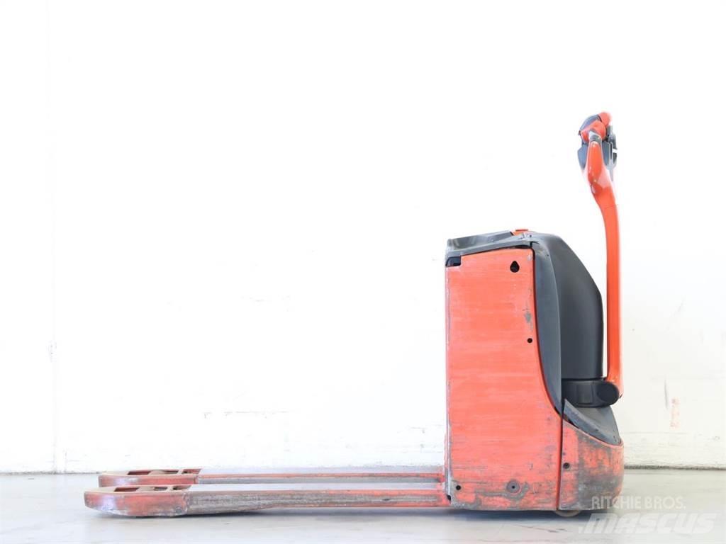 Linde T16/1152-00 Ročni električni viličar