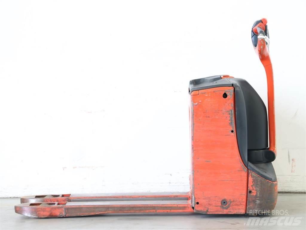 Linde T16/1152-00 Ročni električni viličar
